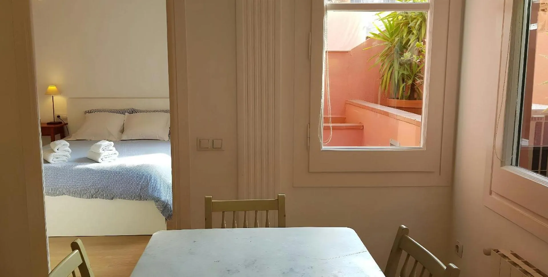 Апартаменты Filmoteca Sarria 1- Wifi Quiet Bright Comfi Барселона