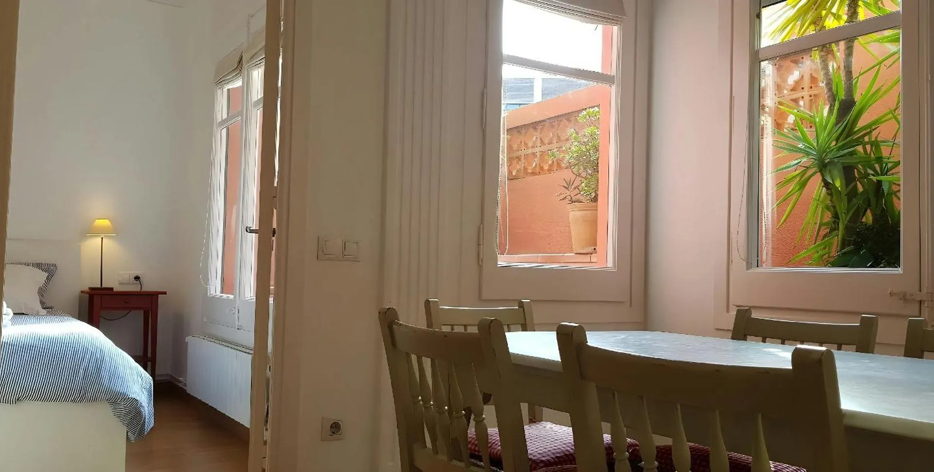 Апартаменты Filmoteca Sarria 1- Wifi Quiet Bright Comfi Барселона Испания