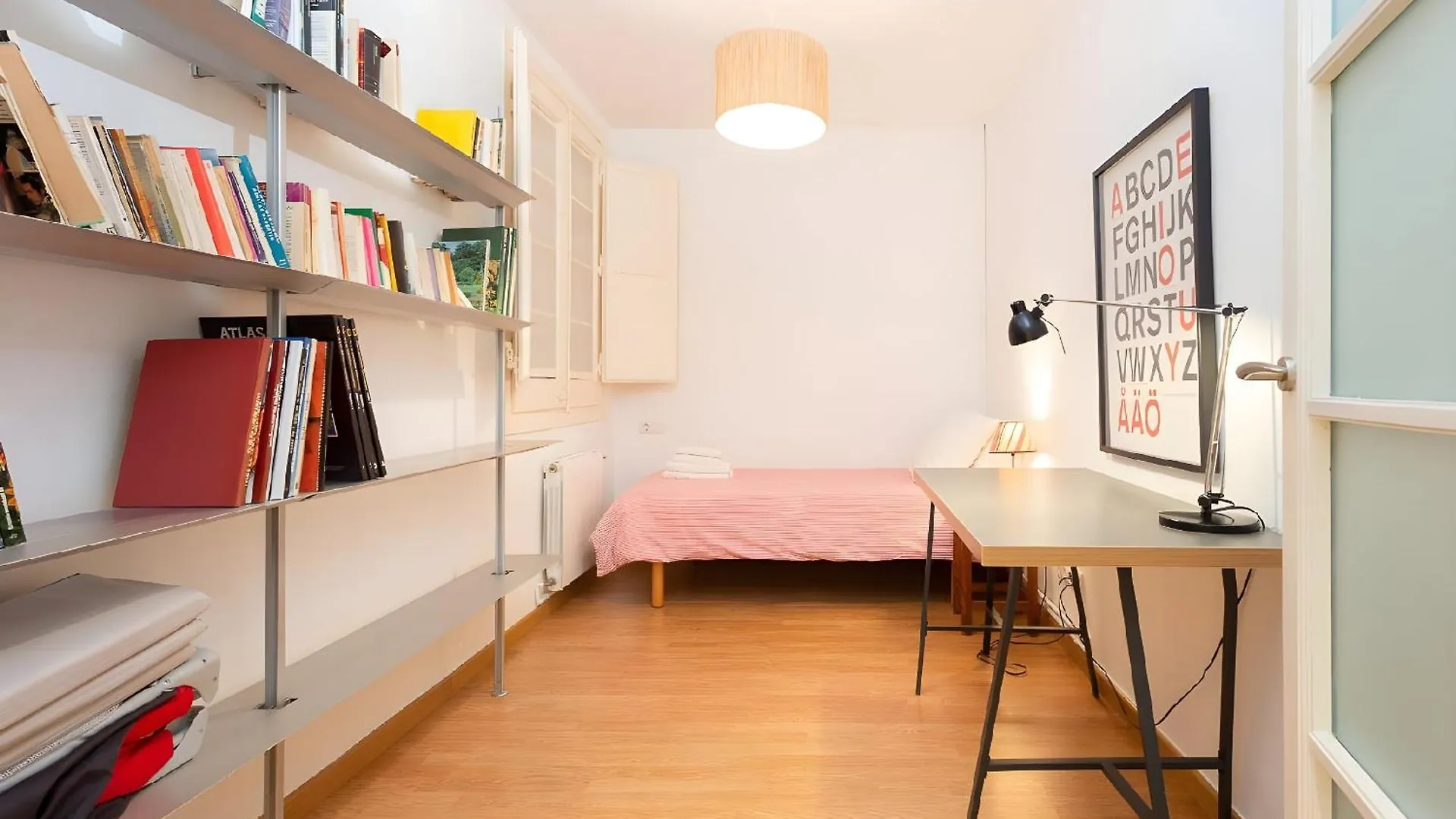 Апартаменты Filmoteca Sarria 1- Wifi Quiet Bright Comfi Барселона